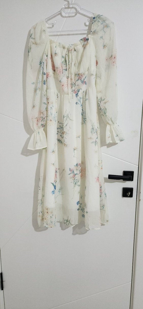 Uzun Kollu Beyaz Çiçekli Bohem Elbise - Görsel 2