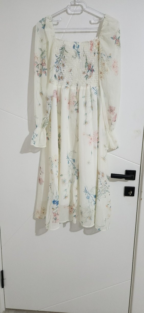 Uzun Kollu Beyaz Çiçekli Bohem Elbise - Görsel 4