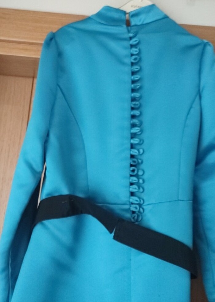 Tesettür dar kalıp elbise - Görsel 4