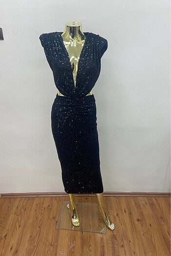 Diğer Siyah Cut Out Midi Elbise