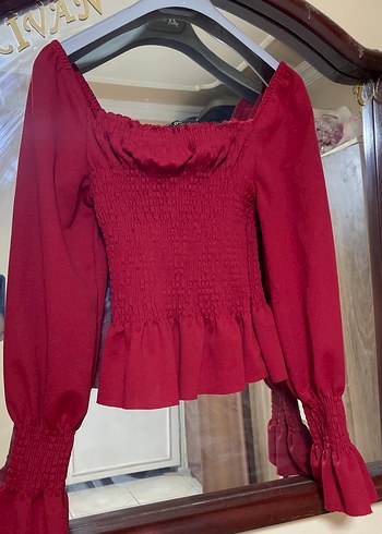 Kırmızı Nakışlı Fırfırlı bluz - Görsel 4