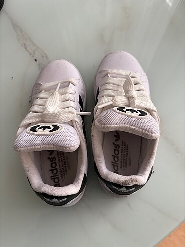 35 Beden beyaz Renk Adidas Spor Ayakkabı