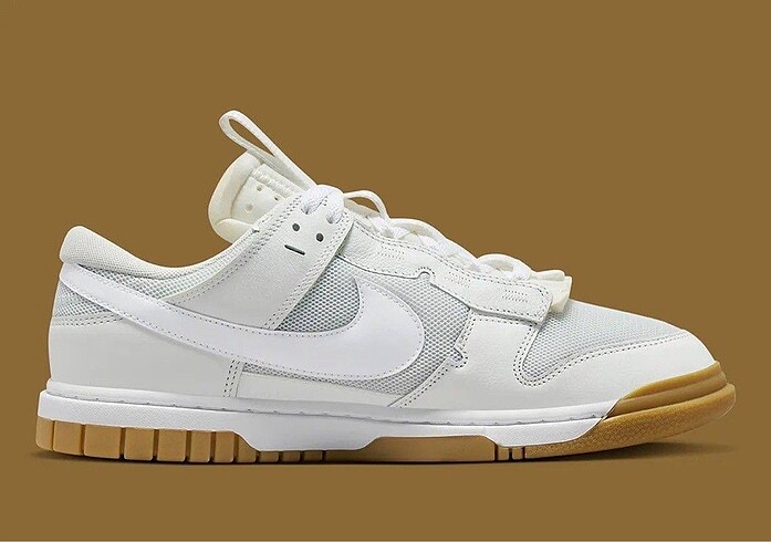 Nike Dunk Low Remastered Appears In White/Gum