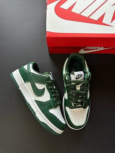 Nike Dunk Low Vintage Green