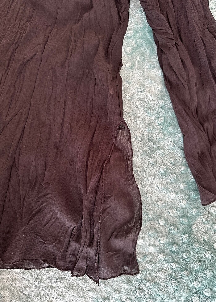 Yakası boncuk işlemeli bluz - Görsel 3