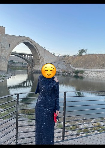 40 Beden lacivert Renk Uzun Lacivert Yılan Desenli Drapeli Abiye Elbise