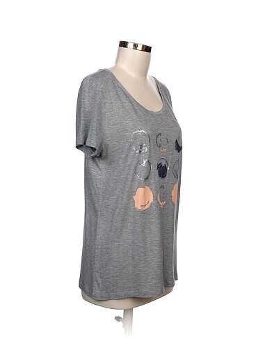 Mudo Mudo T-shirt %70 İndirimli.