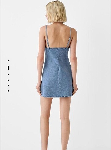 xs Beden bershka elbise
