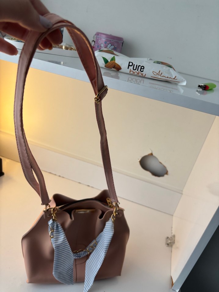 Bej Zincir Detaylı Deri Kadın Çanta - Görsel 2