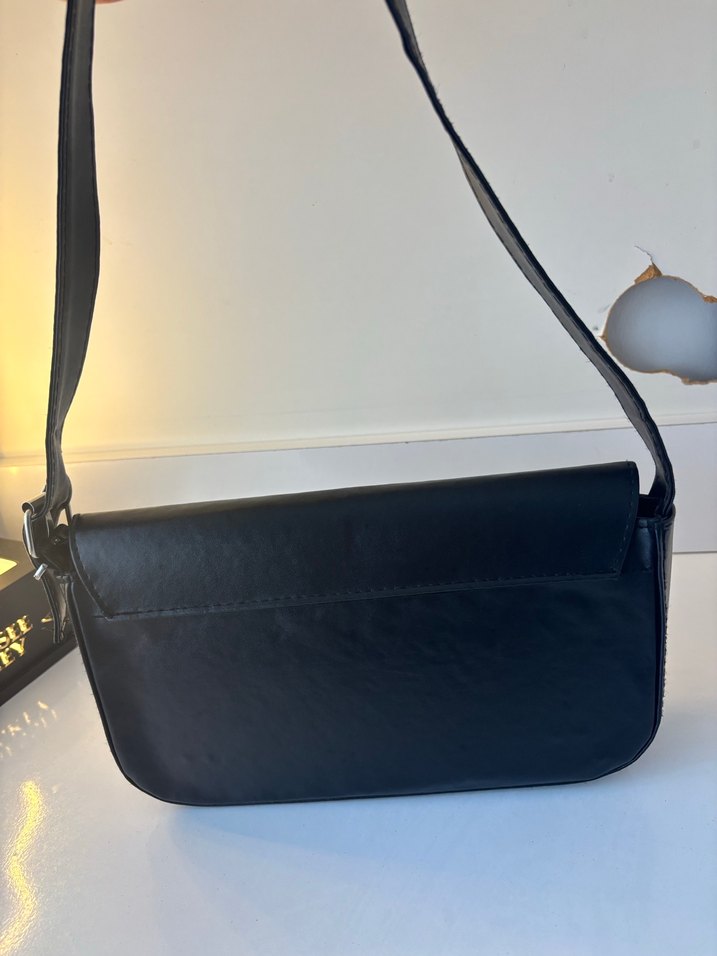 Tokalı Siyah Deri Kadın Omuz Çantası - Görsel 3