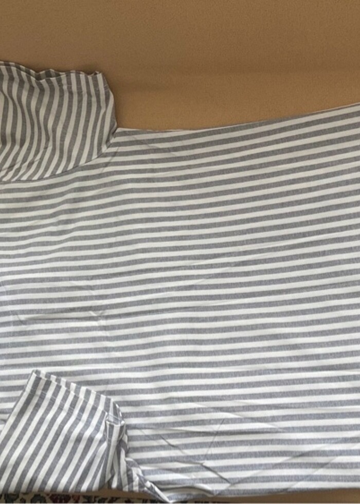 Kapüşonlu tişört - Görsel 5