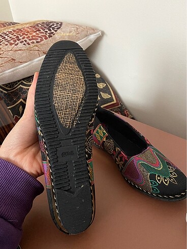 Nakışlı 90? model kadın ayakkabı - Görsel 7