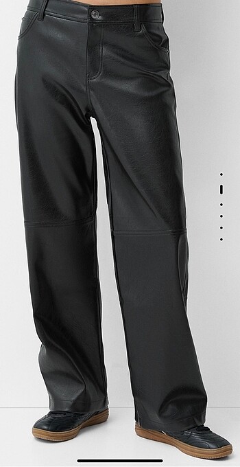 xs Beden siyah Renk Suni deri pantolon bershka