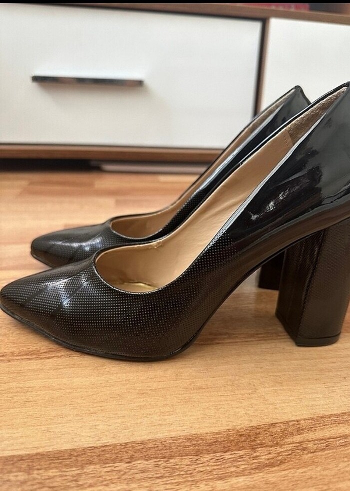 Siyah abiye topuklu ayakkabı - Görsel 3
