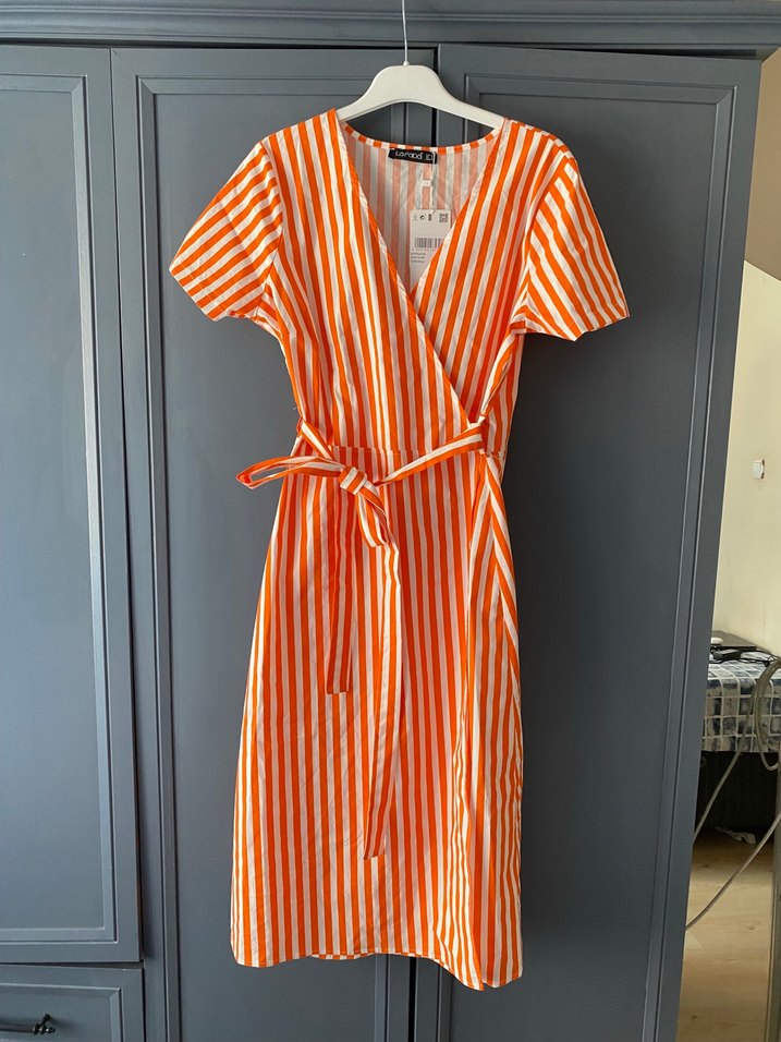 Turuncu Çizgili V Yaka Uzun Elbise - Görsel 2