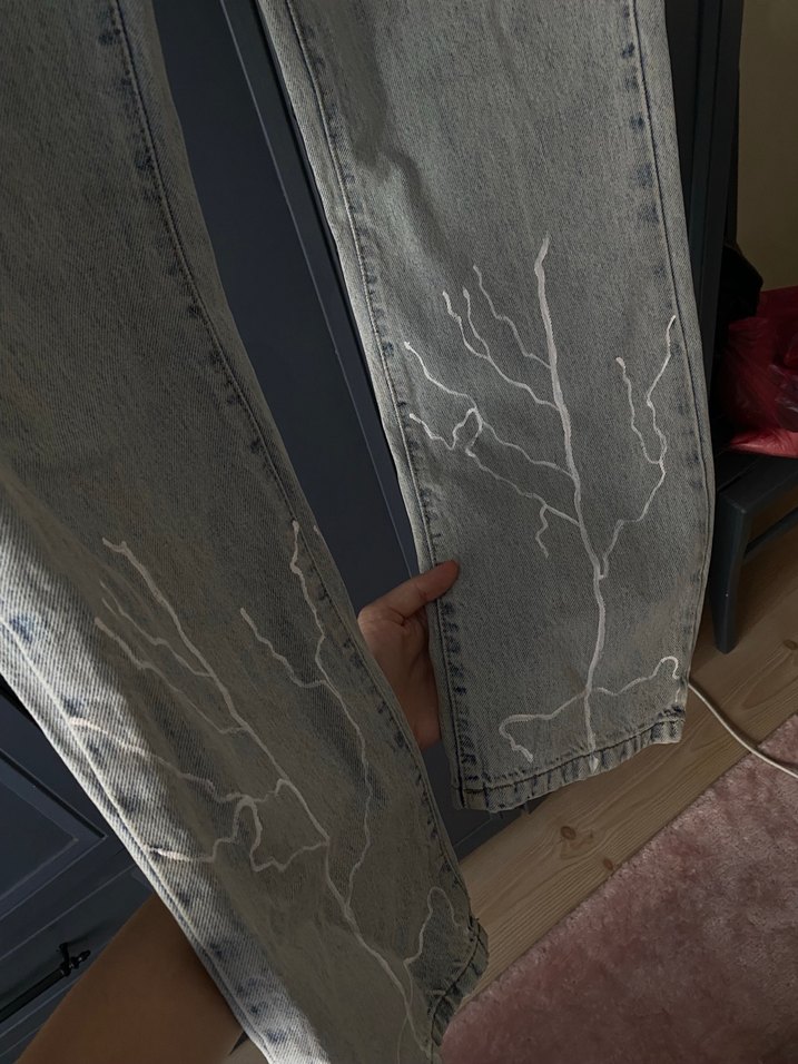 Nakışlı şimşek Detaylı Gri Salaş Denim Pantolon - Görsel 3