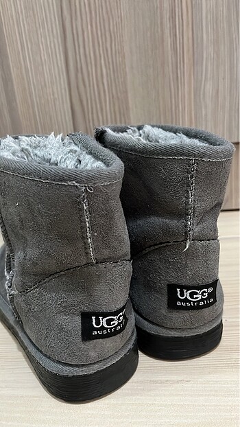 Diğer Ugg bot