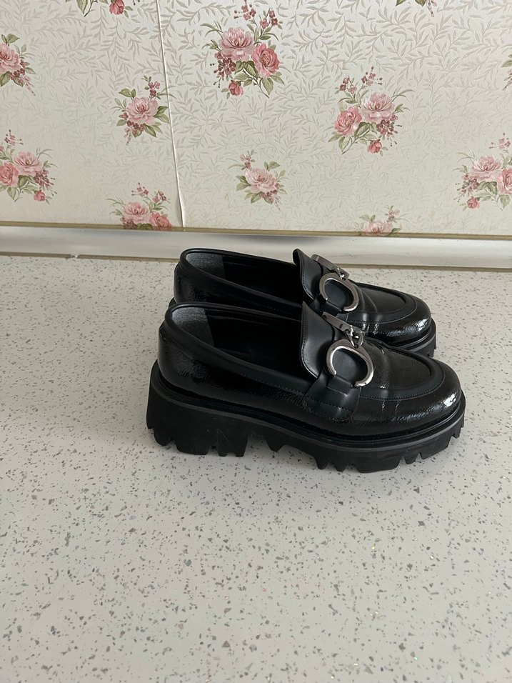 Parlak Siyah Platform Topuklu Loafer - Görsel 2