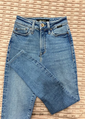 Mavi Jeans s