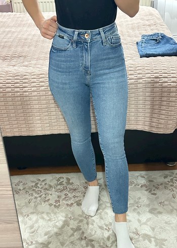 Kadın Mavi Bilek Boyu Kot Pantolon - Görsel 4