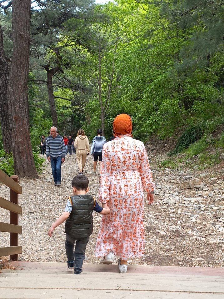 Bohem Tarzı Uzun Bağlama Desenli Elbise - Görsel 2