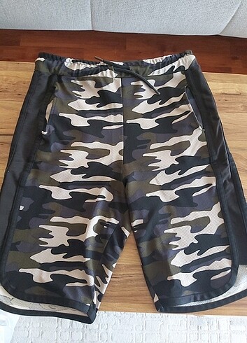 Şort Bermuda - Görsel 2