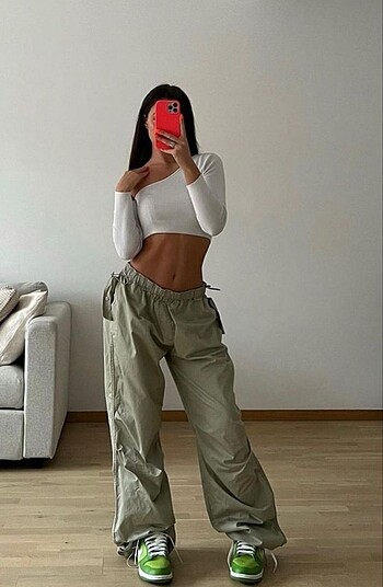 Bershka paraşüt pantolon