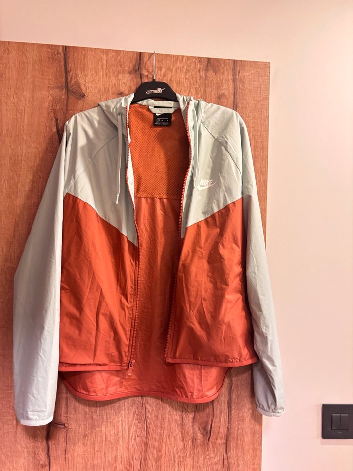 Nike kapüşonlu yağmurluk - Görsel 2