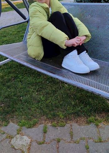 yeşil fıstık yeşili Mini Kısa Kesim Kışlık Kadın Mont - Görsel 3