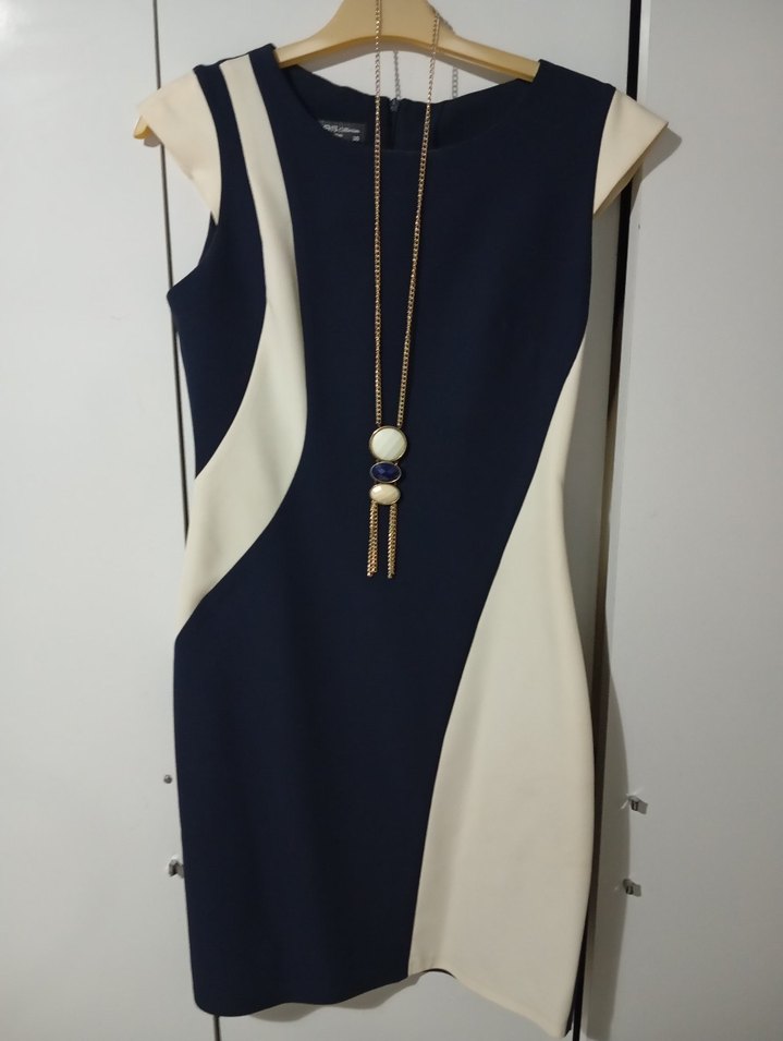 Zincir Detaylı Uzun Kollu Kalem Elbise - Görsel 2