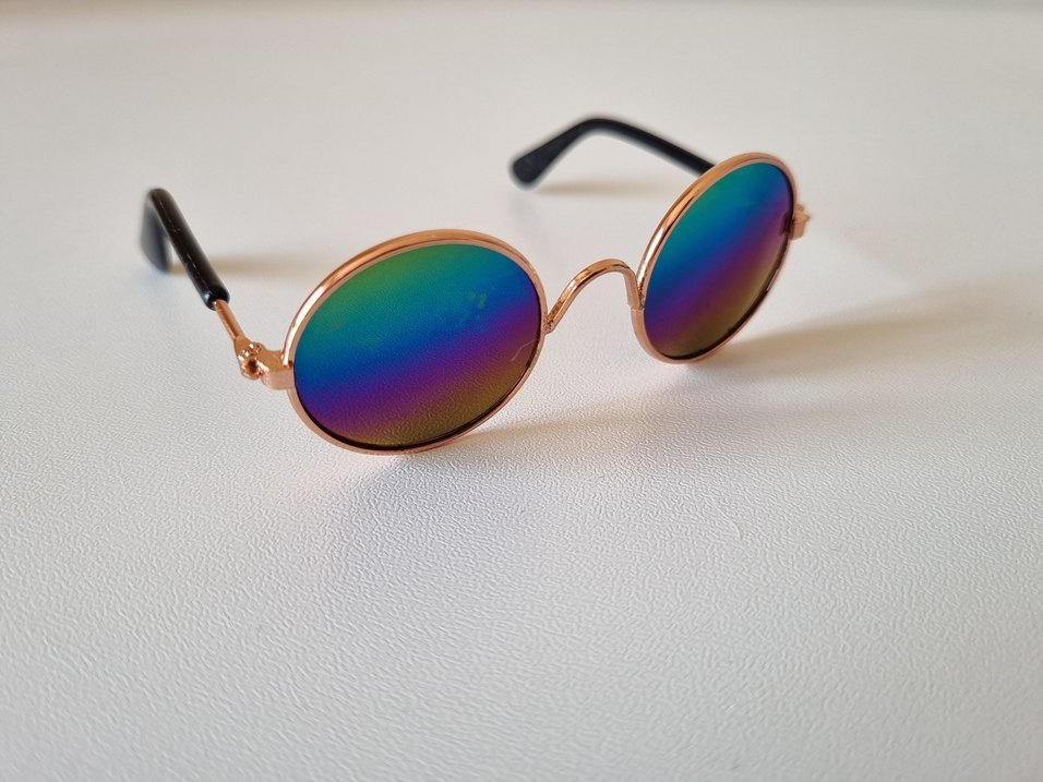 Parlak Çok Renkli Yuvarlak Kedi Güneş Gözlüğü - Görsel 2