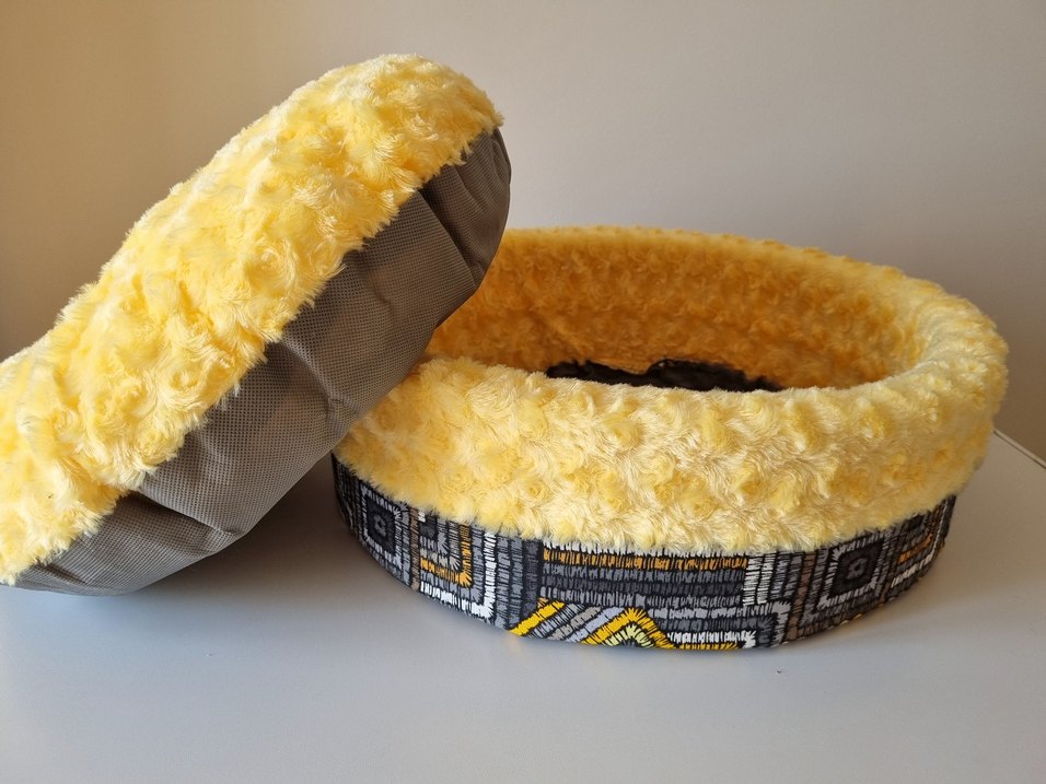 Sarı Desenli Yumuşak Kedi Yatağı - Görsel 3