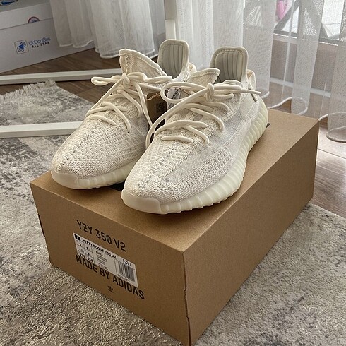 42,5 Beden ADİDAS YEEZY BOOST 350 V2
