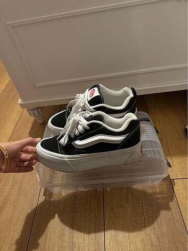 Vans vans off the wall