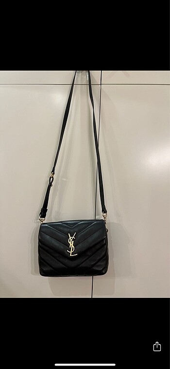  Beden Saint laurent canta