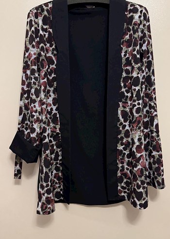 Desenli Uzun Kollu Kadın Kimono