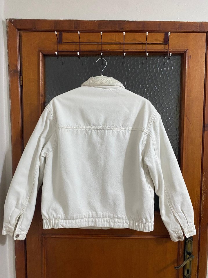 beyaz Düğmeli Kadın Kot Ceket - Görsel 2