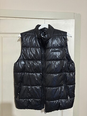 H&M parlak yelek