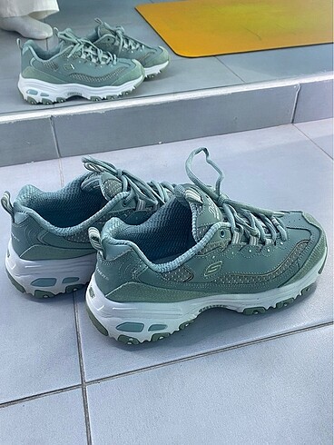 38 Beden Skechers
