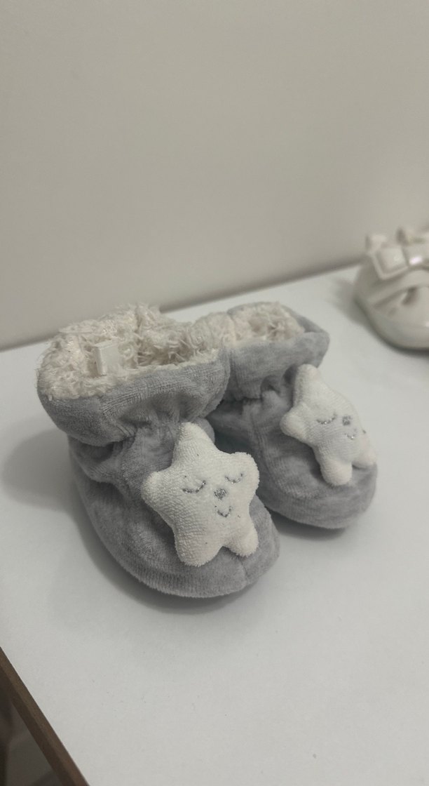 Kız Çocuk Gri Nakışlı Sıcak Ev Terliği - Görsel 2