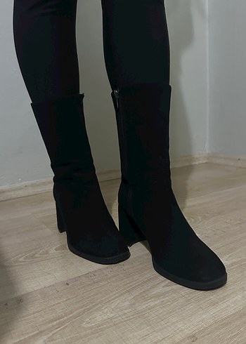 Siyah Süet Kadın Topuklu Bot - Görsel 2