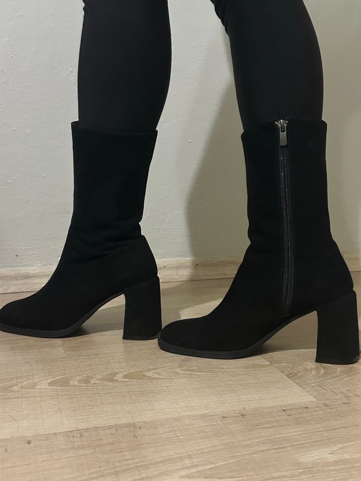 Siyah Süet Kadın Topuklu Bot - Görsel 4