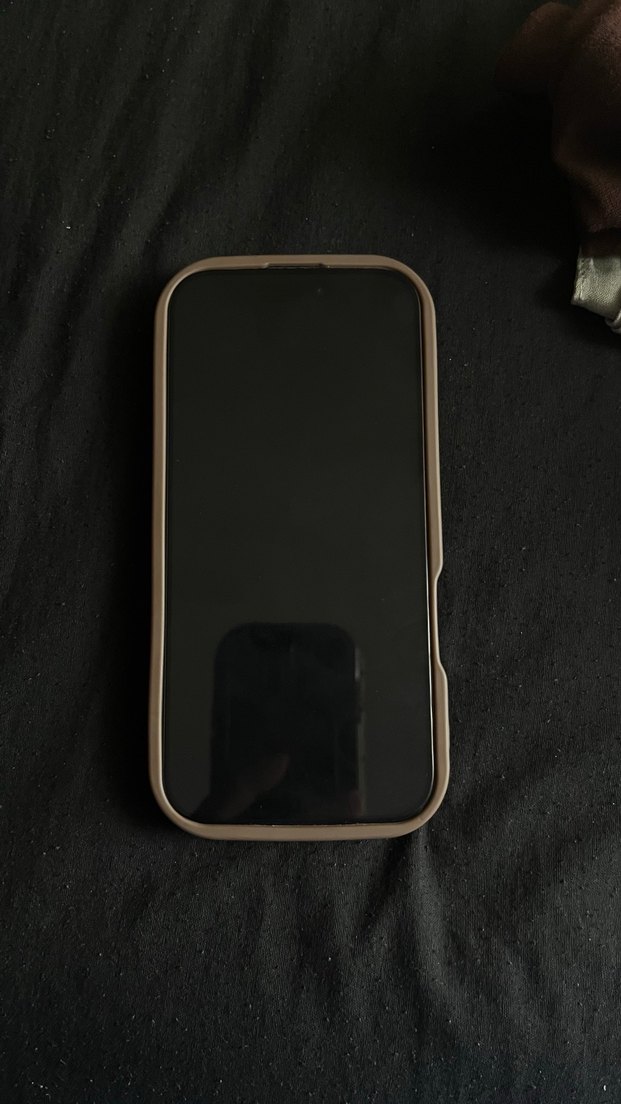 İphone 16 Pro Kahverengi Telefon Kılıfı - Görsel 5