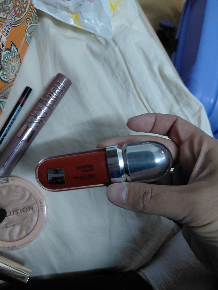 Kiko parlak kırmızı ruj - Görsel 2