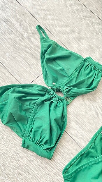 l Beden Bikini takımı