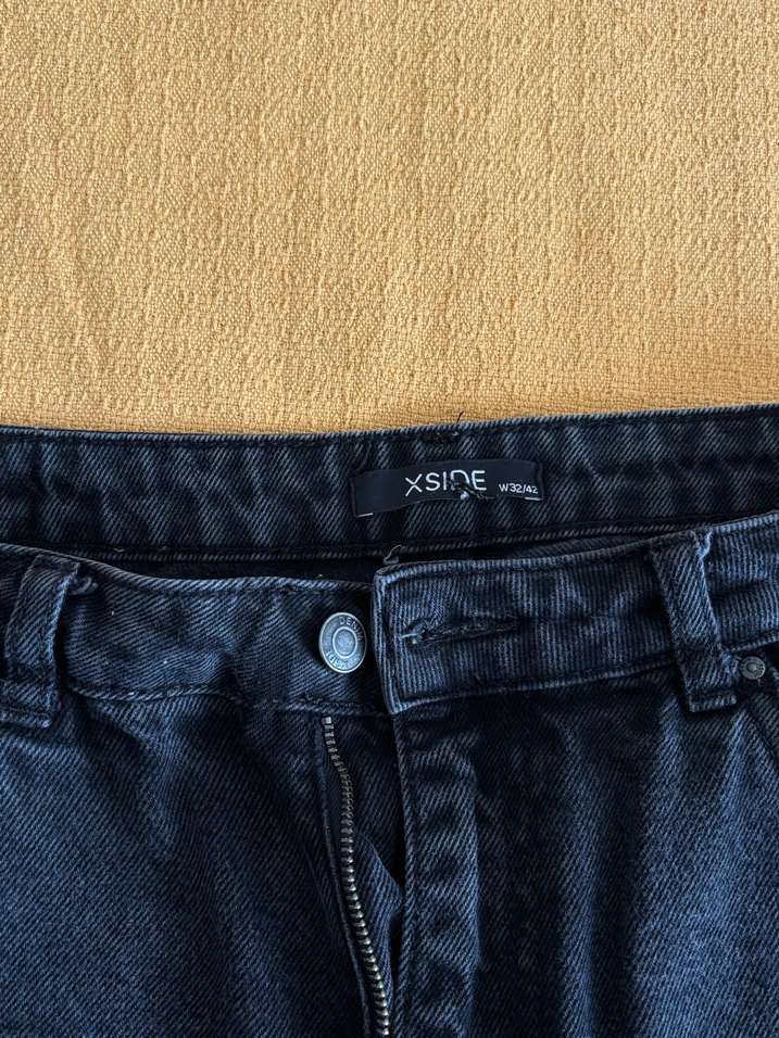 Kadın Siyah Geniş Paça Yırtmaçlı Kot Pantolon - Görsel 3