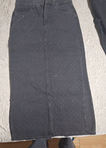 Siyah Drapeli Uzun Denim Etek