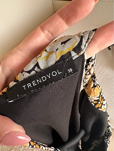 Trendyol & Milla Halter yaka elbise