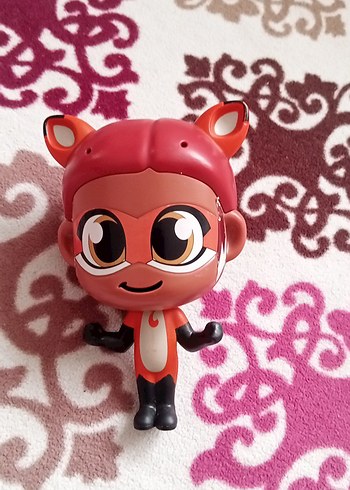 Kırmızı Sevimli Aksiyon Figürü - Görsel 2