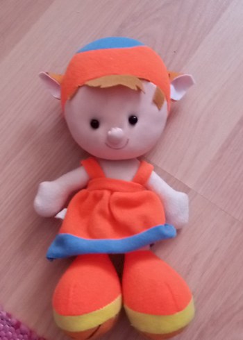 Barbie Turuncu Renkli Bebek Oyuncak